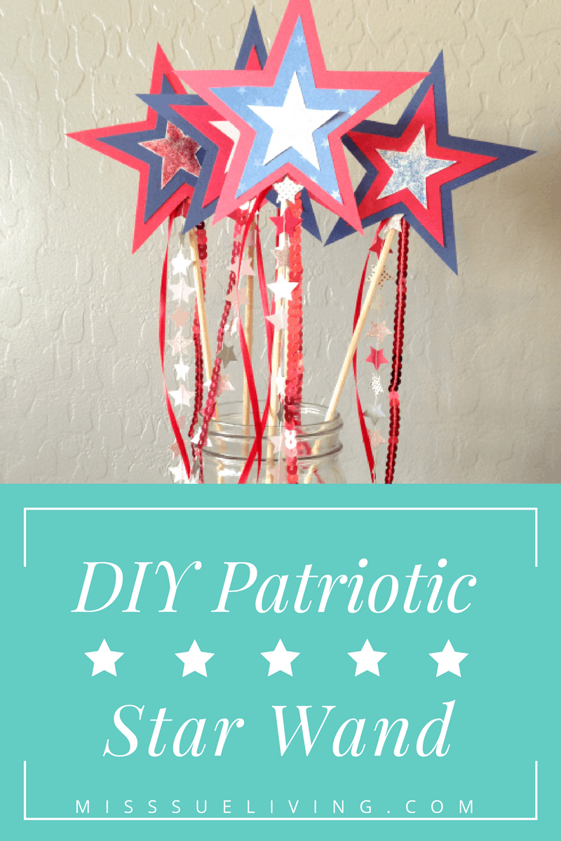 DIY Patriotic Star Wand. Use for your July 4th home decor. Easy star wand for the kids to make and use at the parade!