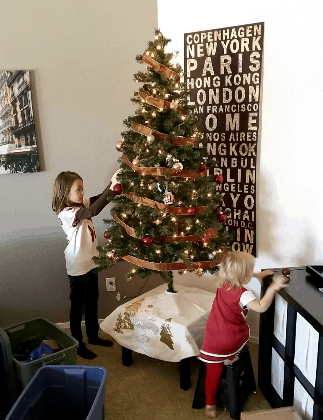 5 Simple and Memorable Holiday Traditions Your Family Will Love, holiday traditions, Christmas traditions, fun Christmas traditions, list of family traditions, unique Christmas traditions, 
