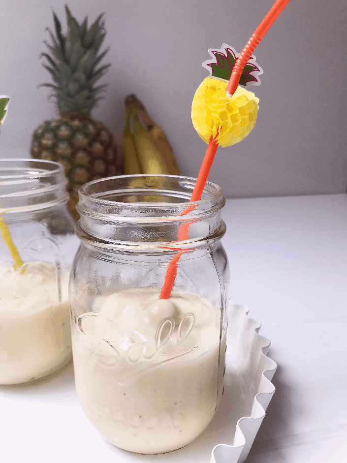 So Easy Pineapple Banana Smoothie Your Kids Will Love, pineapple banana smoothie, pineapple banana smoothie with coconut milk, pineapple banana smoothie with yogurt, banana pineapple smoothie, pineapple banana smoothie healthy, pineapple banana smoothie simple, pineapple banana smoothie recipe, healthy smoothie recipes, healthy smoothie, easy smoothie recipe, easy fruit smoothie recipes, easy smoothie recipes for kids, #pineapplebananasmoothie #pineapplesmoothie #healthysmoothie #fruitsmoothie #fruitsmoothies